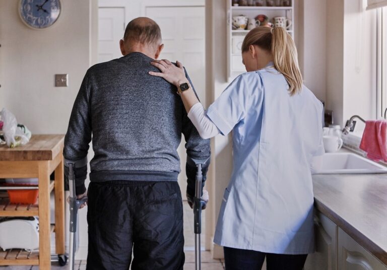 frontida-spiti-i-girokomeio